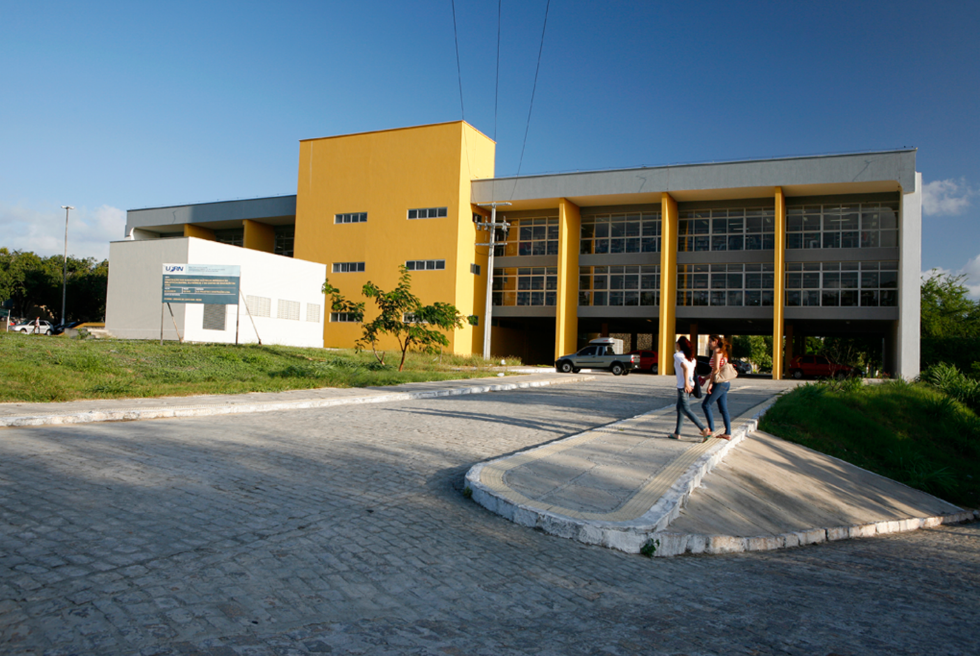 Fotografia da Biblioteca Central Zila Mamede
